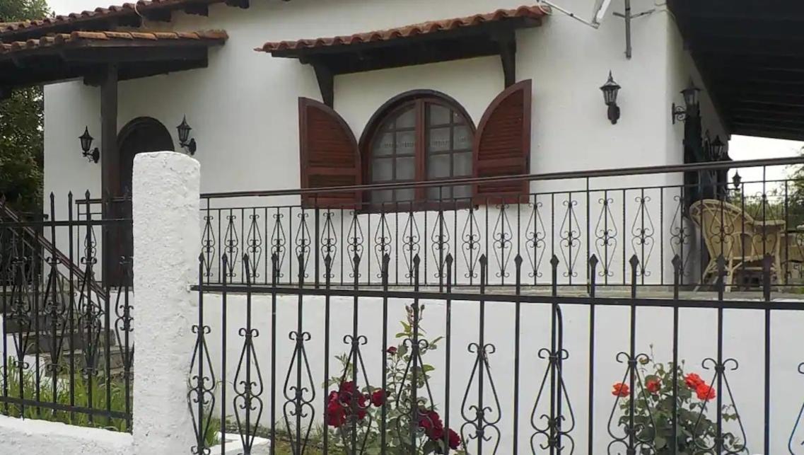 Katerina'S Holiday Home กริโอปียี ภายนอก รูปภาพ